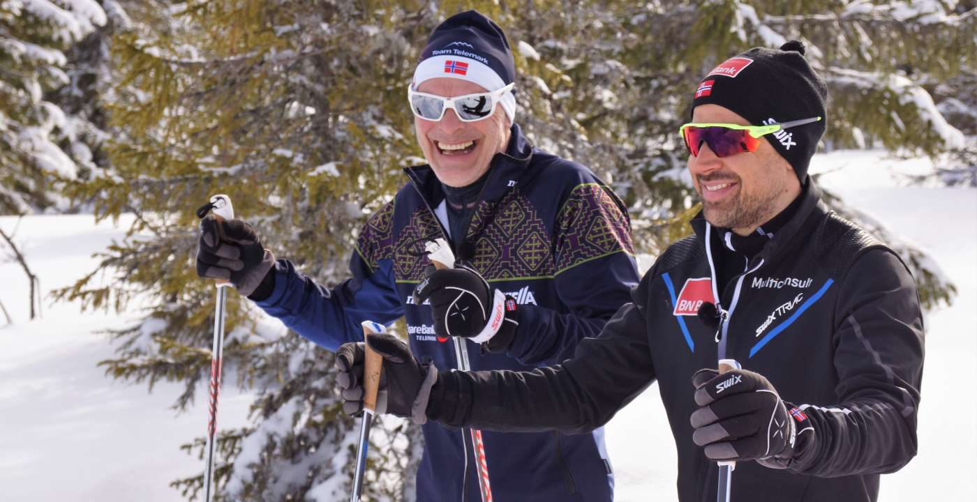 Nilsi og mundal på ski_