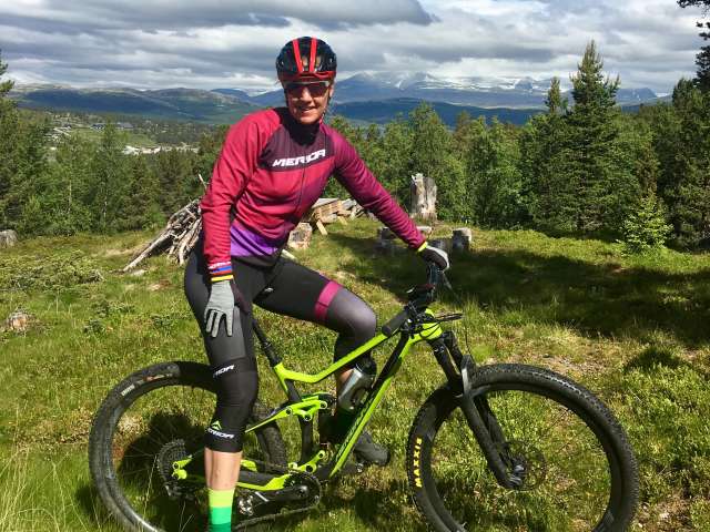 Gunn Rita på sykkel sommer 2019